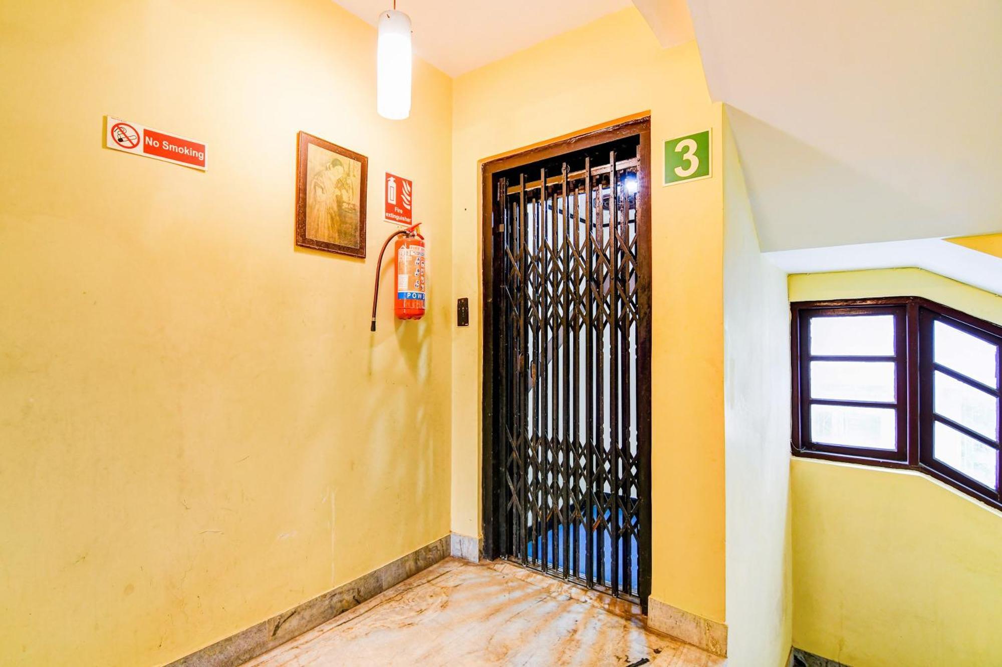 Super Hotel O Alipore Near Chetla Formerly Alipore Guest House Alīpur Eksteriør bilde
