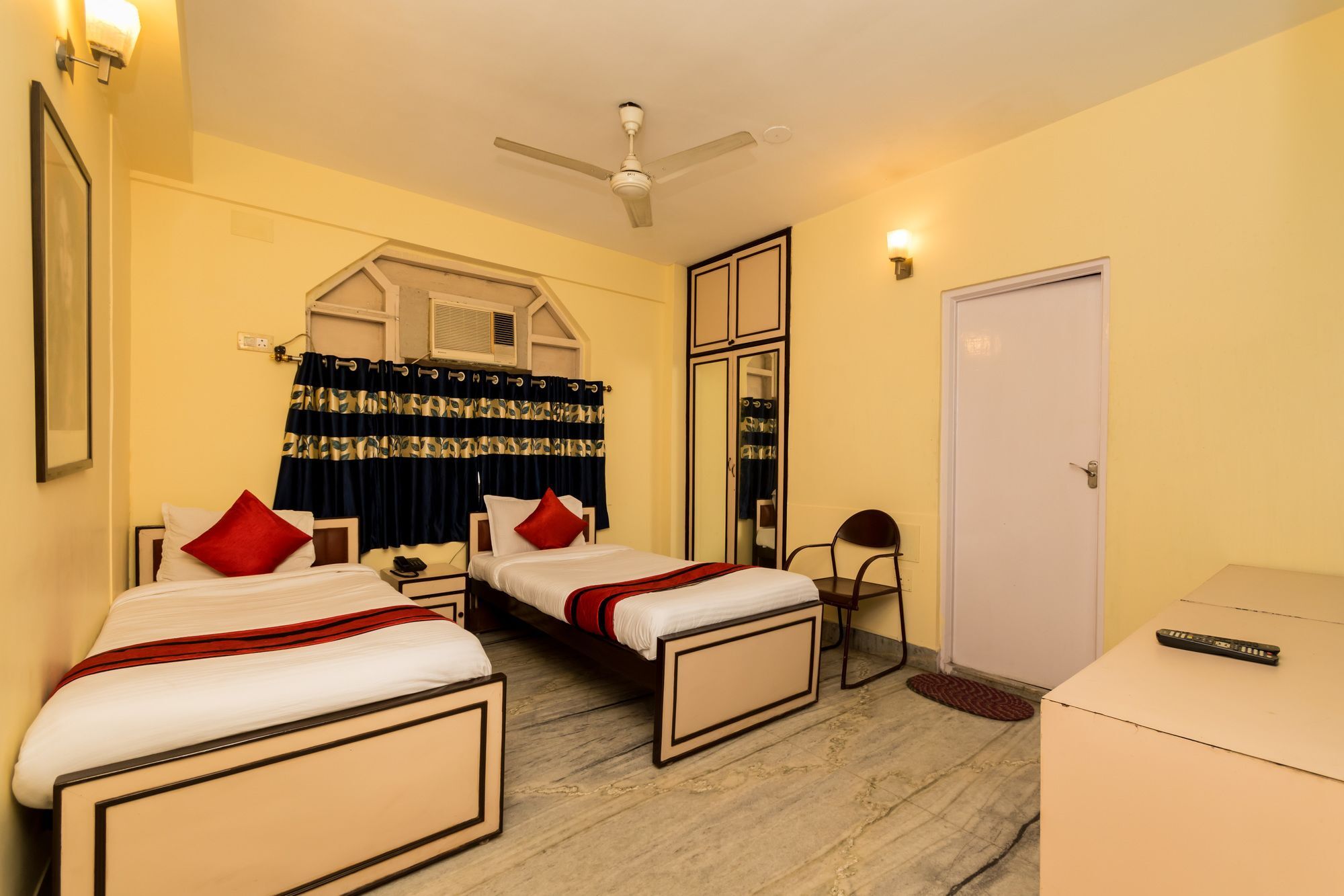Super Hotel O Alipore Near Chetla Formerly Alipore Guest House Alīpur Eksteriør bilde